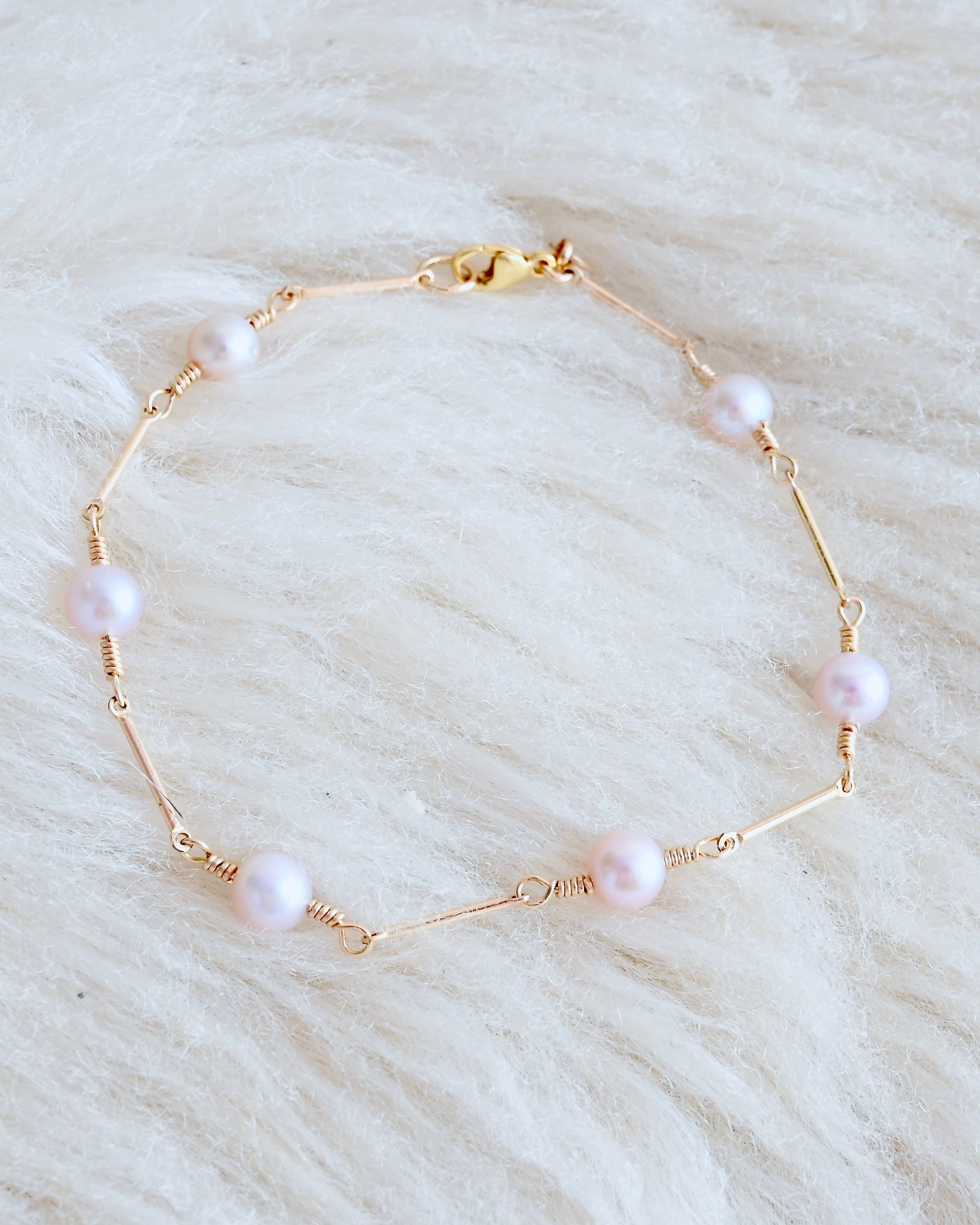 Mermaid Pink Pearl Bracelet - Sculptress