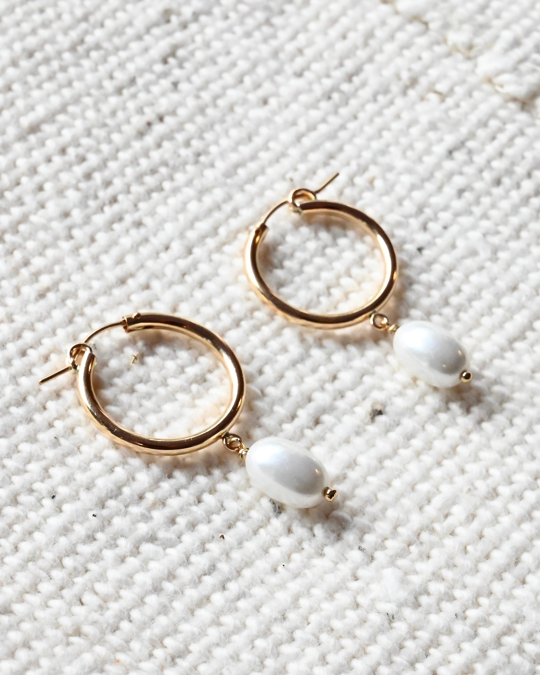 Mermaid Pearl Hoop Earrings - Sculptress